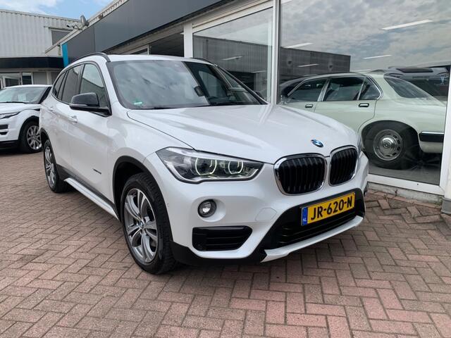 BMW X1 2.0i AUT. Centennial H. Executive Pano Leder Clima