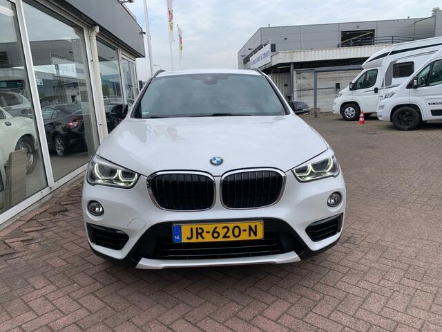 BMW X1 2.0i AUT. Centennial H. Executive Pano Leder Clima