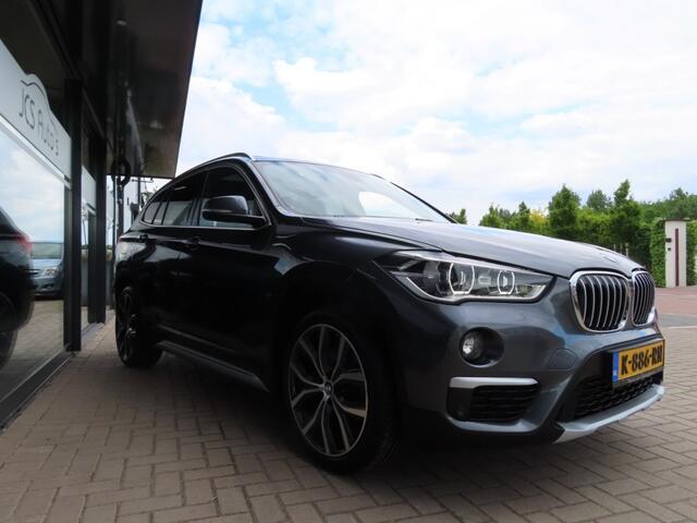 BMW X1 xDrive25i High Exe H Leder Pano 19 Inch 2017