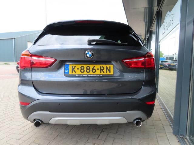 BMW X1 xDrive25i High Exe H Leder Pano 19 Inch 2017