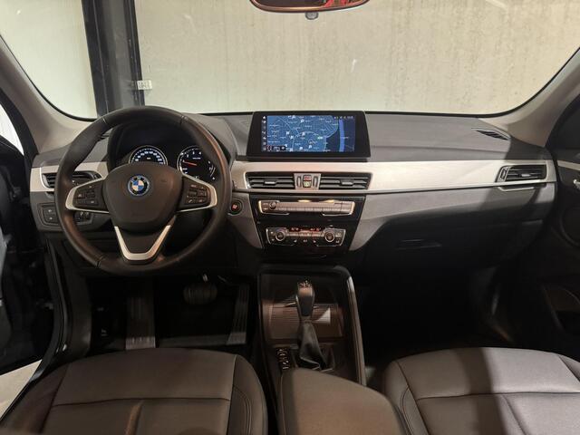 BMW X1 xDrive25e Aut. | navi | hud | panorama | led | premium kleur |