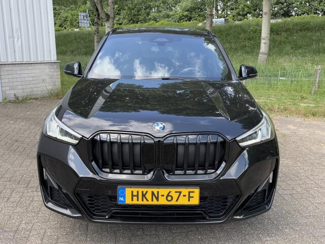 BMW X1 sDrive20i M-Sport Panorama Trekhaak Camera 18'' LED