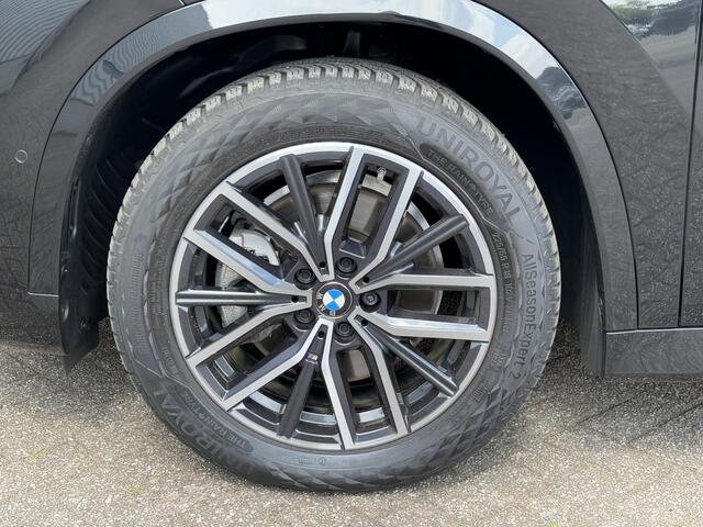BMW X1 sDrive20i M-Sport Panorama Trekhaak Camera 18'' LED