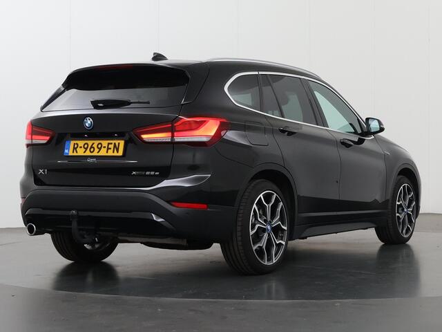 BMW X1 xDrive25e | Trekhaak Afneembaar | Navigatie | Sportstoelen | Parkeercamera | Keyless GO | Climate Control |