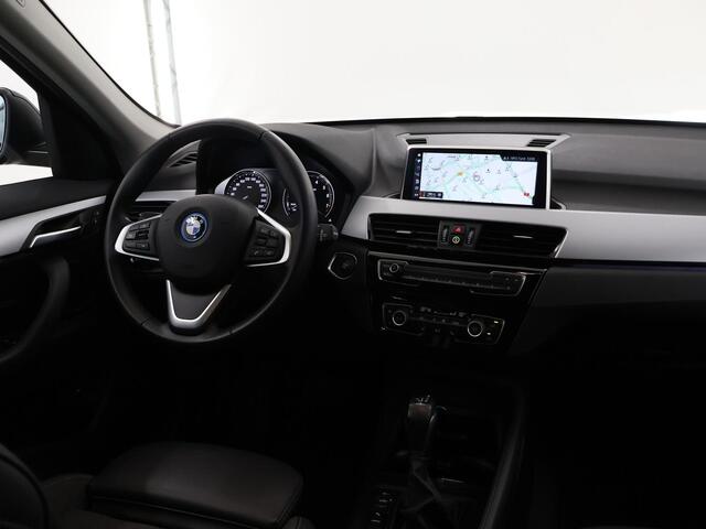 BMW X1 xDrive25e | Trekhaak Afneembaar | Navigatie | Sportstoelen | Parkeercamera | Keyless GO | Climate Control |