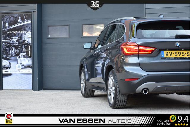 BMW X1 sDrive18d High Executive Navi Pano Camera Trekhaak Head-Up Keyless NL-Auto!