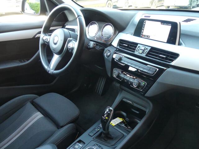 BMW X1 sDrive18i High Executive