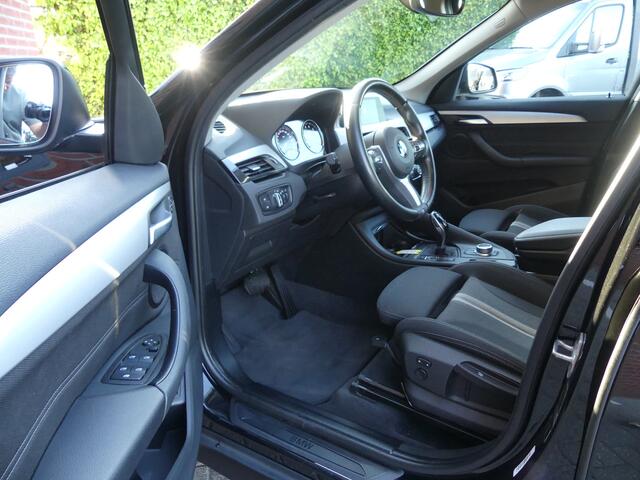 BMW X1 sDrive18i High Executive