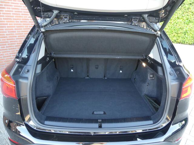 BMW X1 sDrive18i High Executive
