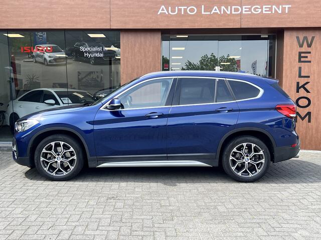 BMW X1 sDrive18i High Executive - xLine | Leder | Panorama | Sportstoel | Navigatie/ map