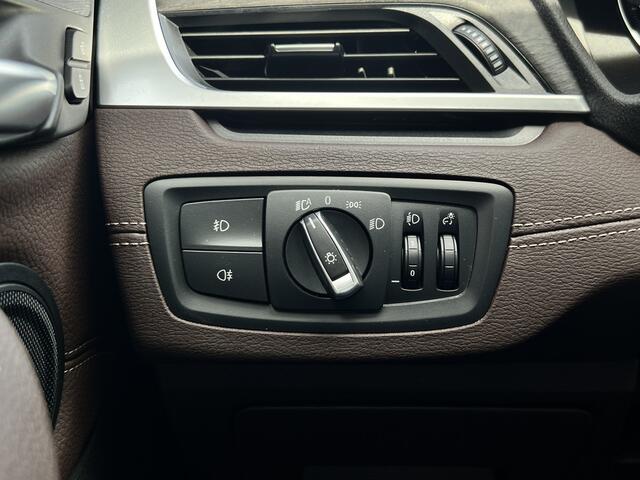 BMW X1 sDrive18i High Executive - xLine | Leder | Panorama | Sportstoel | Navigatie/ map