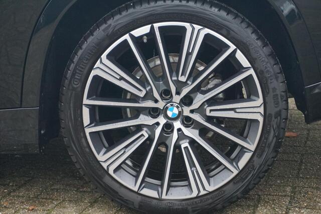 BMW X1 sDrive18i M Sport / Premium Pack / Stoelverwarming