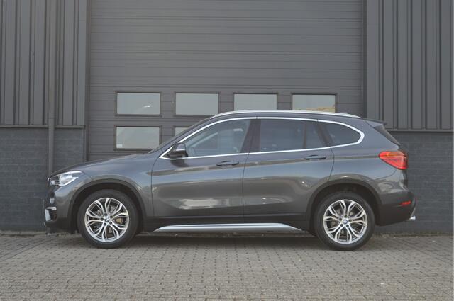 BMW X1 sDrive18i | LED | KEYLESS | LEDER | NAV |