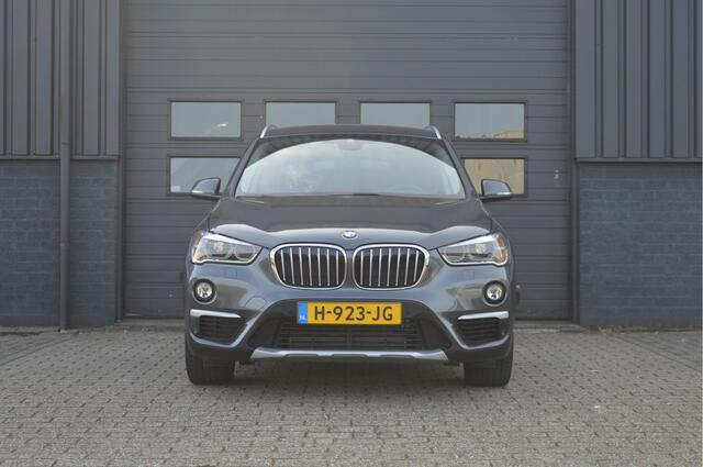 BMW X1 sDrive18i | LED | KEYLESS | LEDER | NAV |