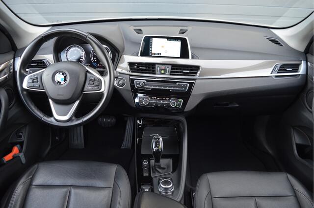 BMW X1 sDrive18i | LED | KEYLESS | LEDER | NAV |