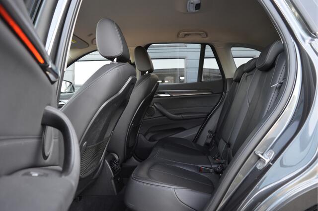 BMW X1 sDrive18i | LED | KEYLESS | LEDER | NAV |