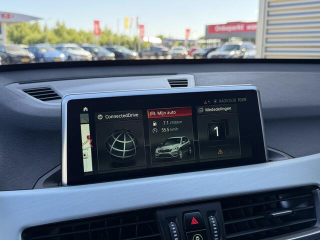 BMW X1 sDrive20i High Executive M Sport Head-Up Display Lederen bekleding 19 Inch Achteruitrijcamera LED Navi Plus