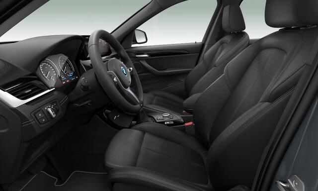 BMW X1 xDrive25e M-Sport | 19" | Panorama | Head-Up | Stoel + Stuurverw. | Comfort Acces | Driving Ass. + / ACC | Camera
