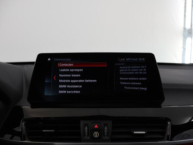 BMW X1 sDrive20i High Executive M-Pakket | Trekhaak Afneembaar | Sportstoelen | Adaptieve Cruise Control | DAB | Achteruitrijcamera | HUD | Navigatie | Stoelverwarming | Verwarmbaar stuurwiel | LED |