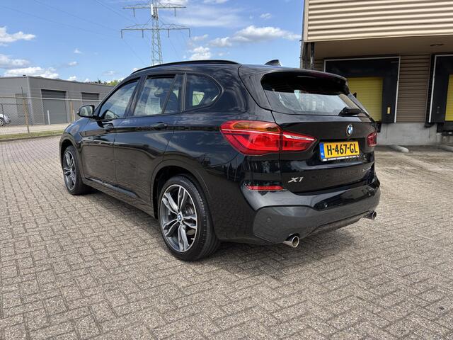 BMW X1 sDrive20i High Executive aut.M-Sport [ panodak,fm navi,camera,leer,19``lmv,hud ]