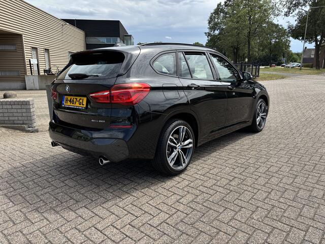 BMW X1 sDrive20i High Executive aut.M-Sport [ panodak,fm navi,camera,leer,19``lmv,hud ]