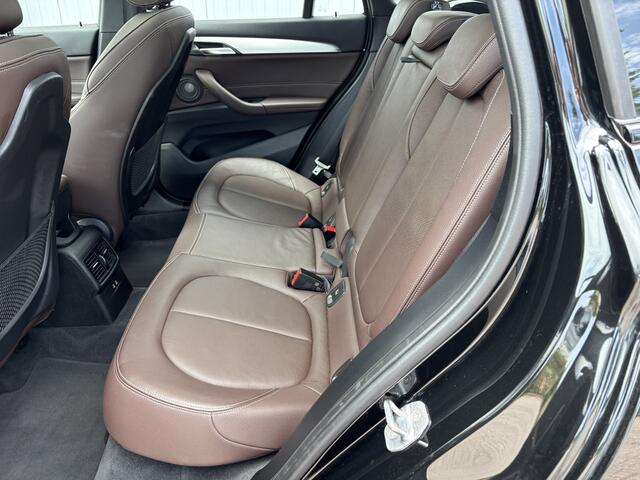BMW X1 sDrive20i High Executive aut.M-Sport [ panodak,fm navi,camera,leer,19``lmv,hud ]