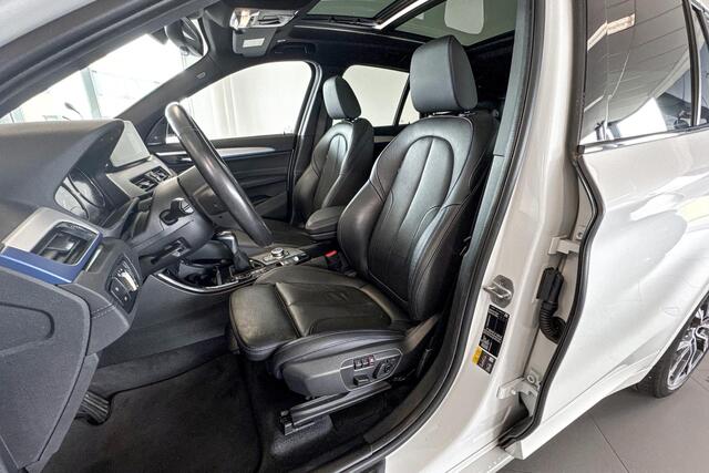BMW X1 xDrive25e High Executive | M Sport | Harman Kardon | Stoelverwarming | Trekhaak |