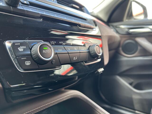 BMW X1 sDrive20i 192pk High Executive Automaat - Trekhaak - Airco - Cruise Control