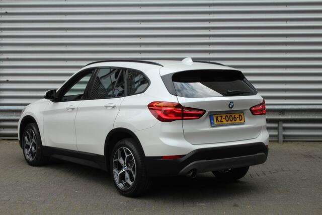 BMW X1 sDrive18i 136pk Centennial Executive AUTOMAAT NL-Auto NAP Clima Cruise Navi PDC 17"LMV Afn. Trekaak 1700kg