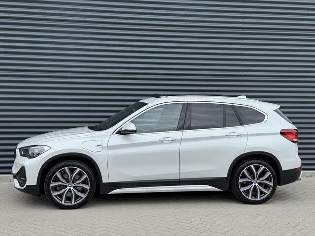 BMW X1 xDrive25e Sport Line Pano