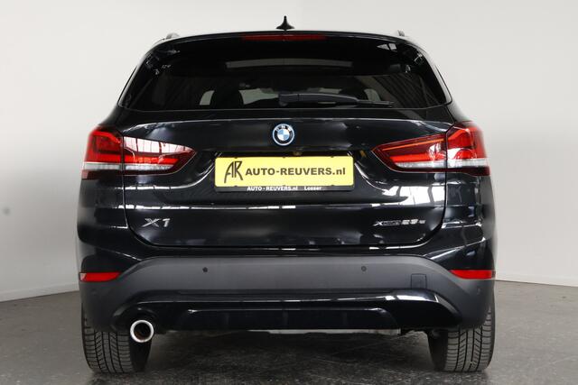 BMW X1 xDrive25e Sport Line / Opendak / Navi / CarPlay / HUD / LED