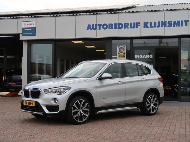 BMW X1 sDrive20i High Executive | Afn. Trekhaak | Panoramadak | Head-up Display |