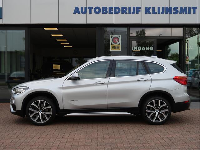 BMW X1 sDrive20i High Executive | Afn. Trekhaak | Panoramadak | Head-up Display |