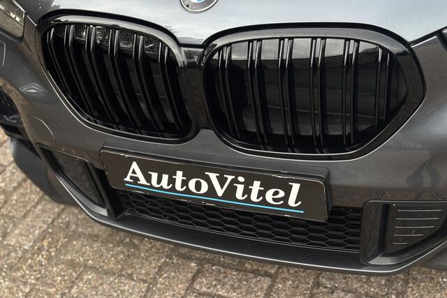 BMW X1 xDrive25e M-Sport | Sportleder | Trekhaak | Stoel+Stuurverwarming | Privacy Glas | Navi