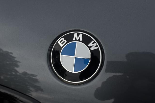 BMW X1 xDrive25e M-Sport | Sportleder | Trekhaak | Stoel+Stuurverwarming | Privacy Glas | Navi