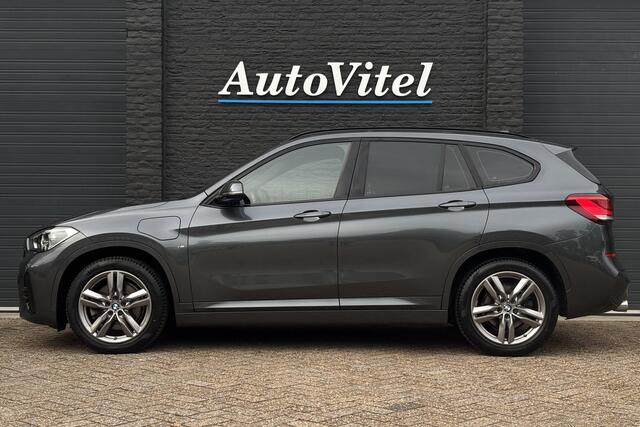 BMW X1 xDrive25e M-Sport | Sportleder | Trekhaak | Stoel+Stuurverwarming | Privacy Glas | Navi