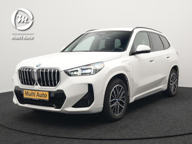 BMW X1 xDrive30e M Sport Plug In Hybrid 326pk Dealer O.H PHEV | Trekhaak Af Fabriek | Head Up | 360 Camera | Adaptive Cruise | Harman Kardon | Alcantara Sportstoelen Memory & Verwarmd | Apple Carplay | Navigatie | Sfeerverlichting |