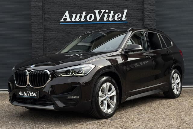 BMW X1 xDrive25e | Achteruitrijcamera | Adap. Cruise | Privacy Glas | Apple Carplay | 27.000 KM