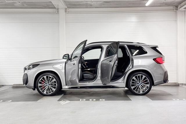 BMW X1 xDrive30e | M-Sport Pro | Travel Pack | Innovation Pack | Comfort Pack | Driving Assistant Professional | Harman/kardon | Panoramadak | Comfort Access | Trekhaak