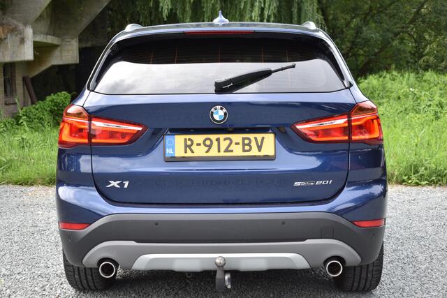 BMW X1 sDrive20i ORANGE EDITION III CAMERA/LEDER/NAVI/TREKHAAK