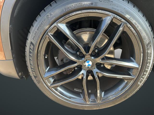 BMW X1 sDrive18i Centennial High Executive Automaat