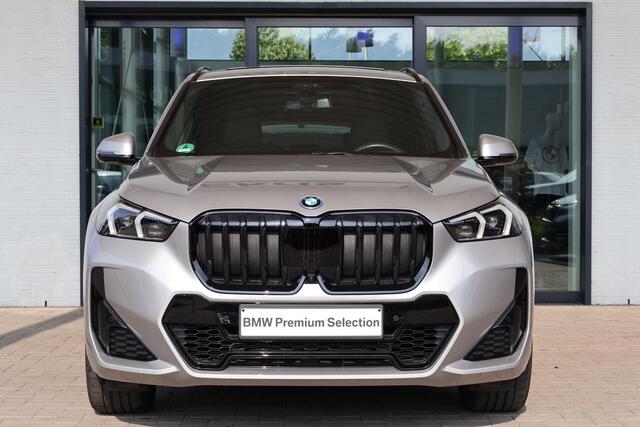 BMW X1 xDrive30e M Sportpakket | Harman Kardon | Travel Pack