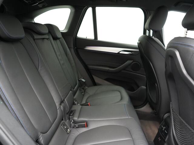 BMW X1 xDrive25e M Sport Plug In Hybrid 222pk Dealer O.H PHEV | Trekhaak Afneembaar | Head Up | Camera | M-Sport Stuur | Lederen Sportstoelen Verwarmd | Keyless | Cruise Control | Navigatie | DAB |