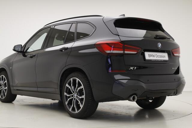 BMW X1 sDrive18i M-Sport | 19" | Camera | Panorama | Stoelverwarming | Head-Up | Incl. 12 maanden Garantie