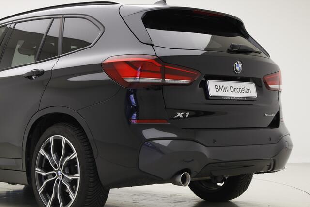 BMW X1 sDrive18i M-Sport | 19" | Camera | Panorama | Stoelverwarming | Head-Up | Incl. 12 maanden Garantie