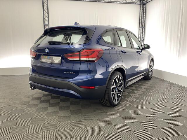BMW X1 xDrive25e Business Edition Plus | Pano dak | Apple carplay | Head up | Leer | Navi