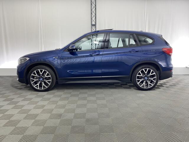 BMW X1 xDrive25e Business Edition Plus | Pano dak | Apple carplay | Head up | Leer | Navi