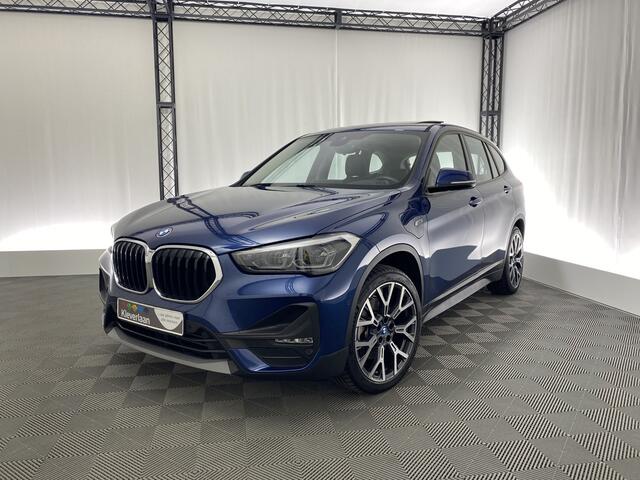 BMW X1 xDrive25e Business Edition Plus | Pano dak | Apple carplay | Head up | Leer | Navi