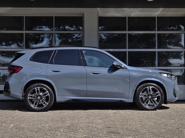 BMW X1 X1 xDrive23i M SPORT | PANORAMADAK | DRIVING PROFF. | HARMAN KARDON | MEMORY SEATS | LEDER |