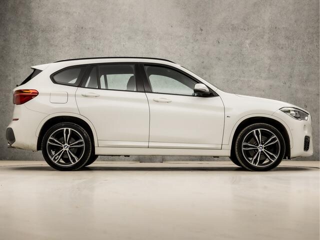 BMW X1 xDrive20i M Sport High Executive 192Pk Automaat (GROOT NAVI, M PAKKET, HEAD-UP DISPLAY, LEDEREN SPORTSTOELEN, STOELVERWARMING, PARKEERSENSOREN, CRUISE, LED KOPLAMPEN, NIEUWE APK, NIEUWSTAAT)